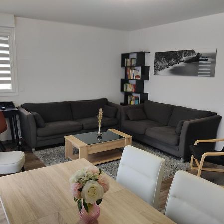App 5 Pers, Parking, 3Mn Rer A, 40 Mn Du Centre De Paris, Cergy Le Haut Apartment Exterior photo