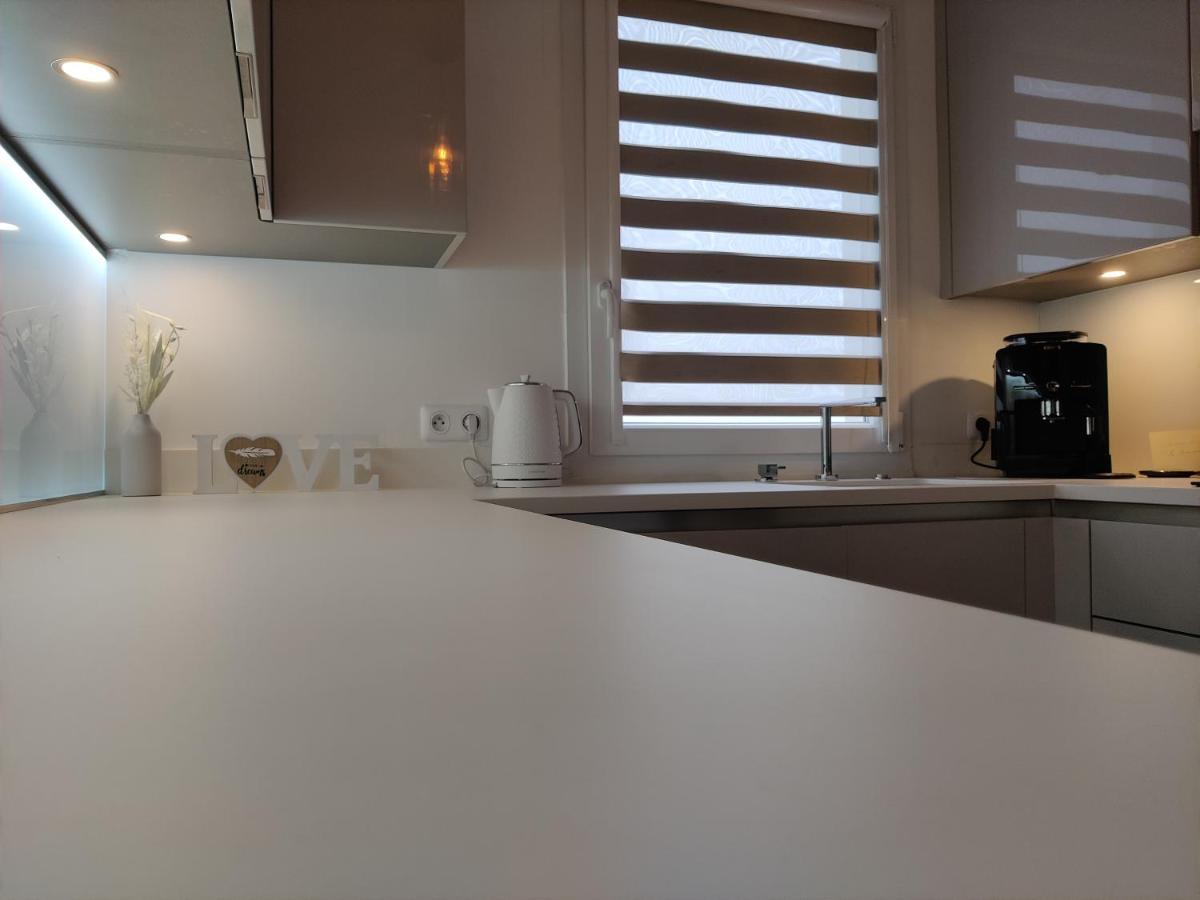 App 5 Pers, Parking, 3Mn Rer A, 40 Mn Du Centre De Paris, Cergy Le Haut Apartment Exterior photo